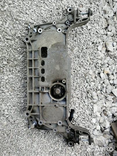 Подрамник Volkswagen Passat B6 седан BWA 2007