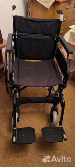 Инвалидная кресло-коляска