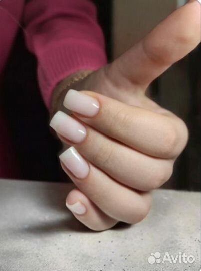 Модель на наращивание ногтей, маникюр