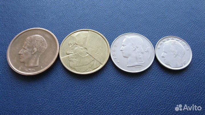 Иностранные наборы монет