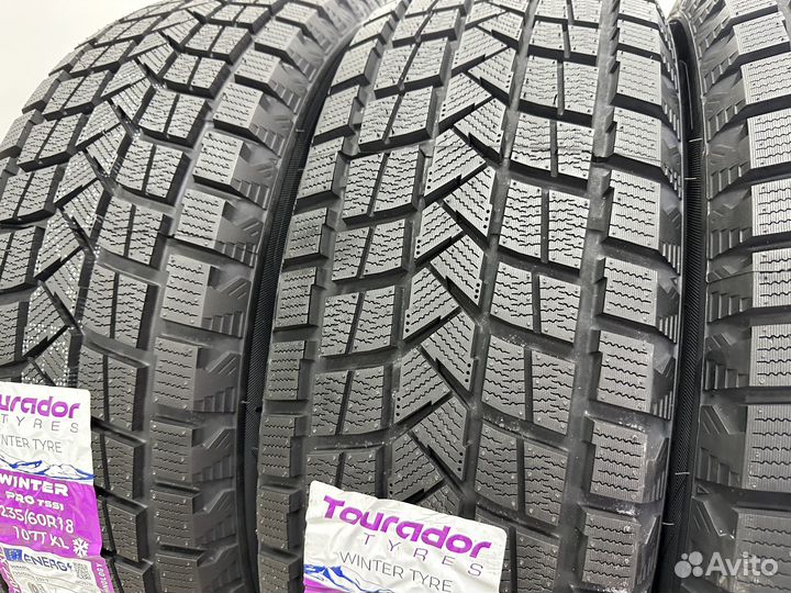 Tourador Winter Pro TSS1 235/60 R18 107U
