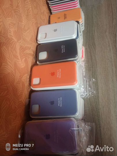 Чехол на iPhone