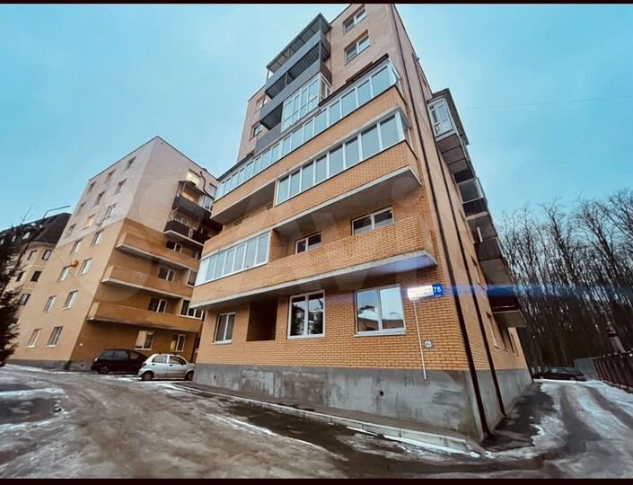 2-к. квартира, 66 м², 6/6 эт.