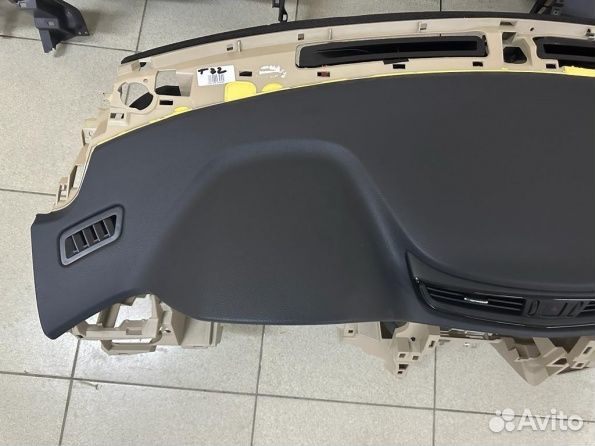 Торпедо с подушкой Nissan X-trail t32 /Qashqai J11