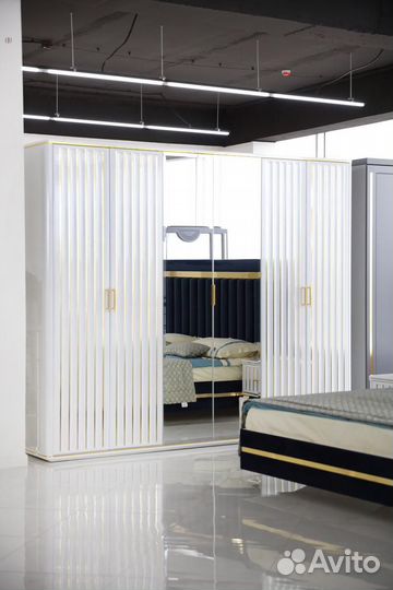 Спальный гарнитур