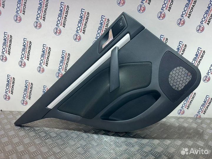 Обшивка двери Skoda Octavia A5