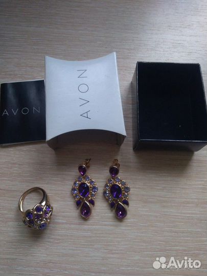 Серьги и кольцо avon