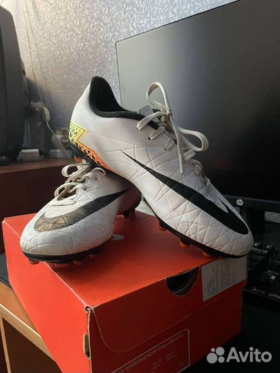 Nike HyperVenom JR
