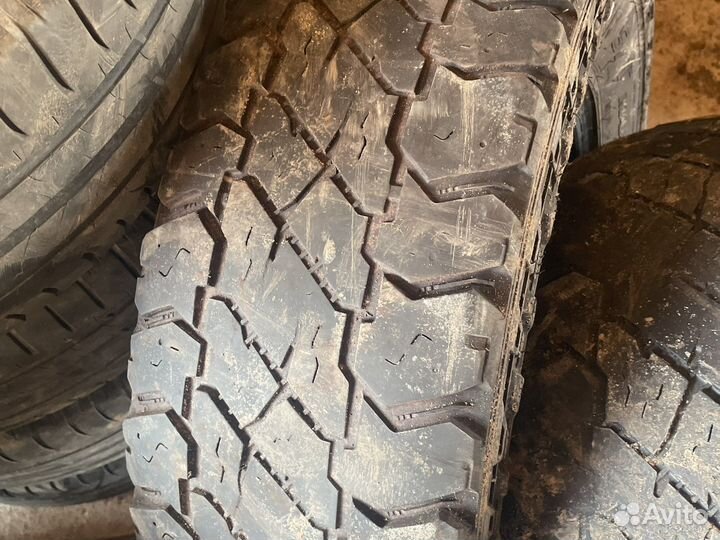 Cooper Discoverer S/T Maxx 245/75 R16