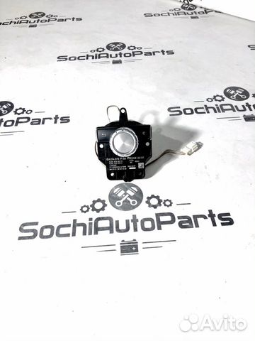 Блок управления магнитолой Mercedes W204