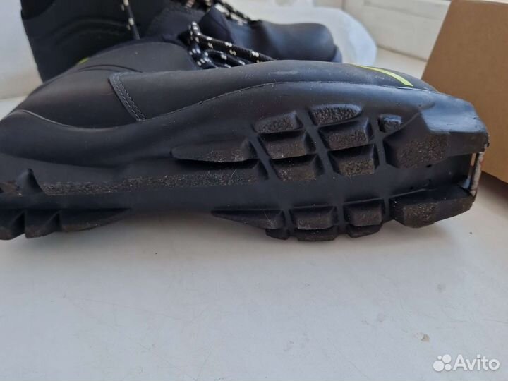 Лыжные ботинки 40р-р