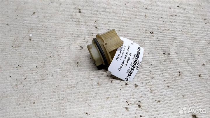 Патрон указателя поворота Opel Ascona C