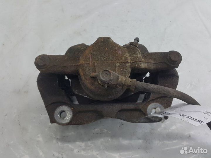 Суппорт передний RH Toyota Avensis