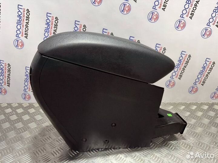 Подлокотник Hyundai Sonata 6 YN