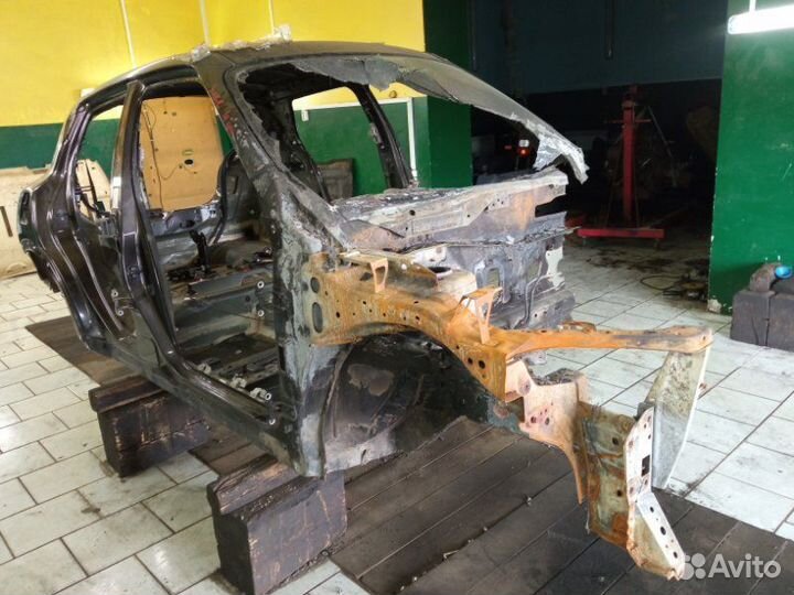 Кузов Nissan Juke HR16 2011
