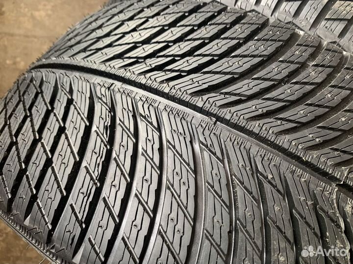 Michelin Alpin 5 275/35 R21