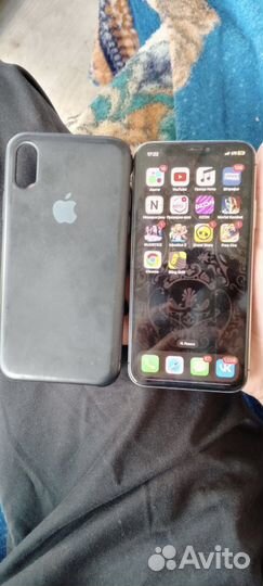 iPhone X, 64 ГБ