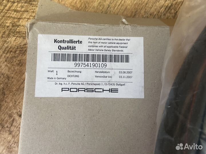 Уплотнитель лобового стекла porsche 911