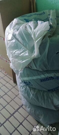 Goodyear UltraGrip 8 215/50 R17 V