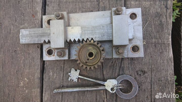 Замок гаражный