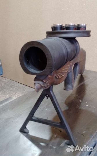 Минибар, деревянная подставка под рюмки