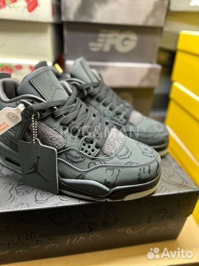 Кроссовки Nike Air Jordan 4 retro x Kaws