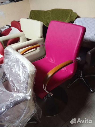 Парикмахерские кресла