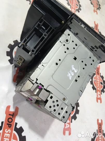 Магнитола Toyota Avensis ZZT251 1zzfe 2003