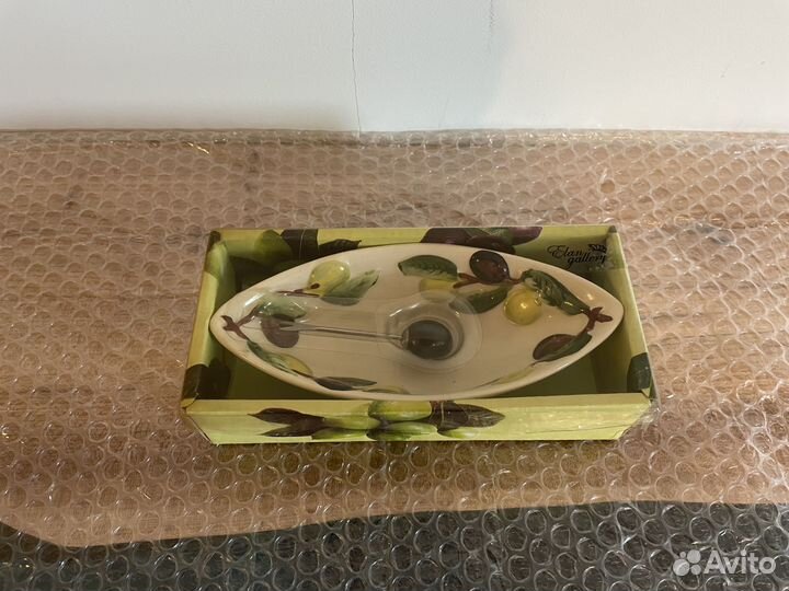 Блюдо для оливок, маслин со шпажкой