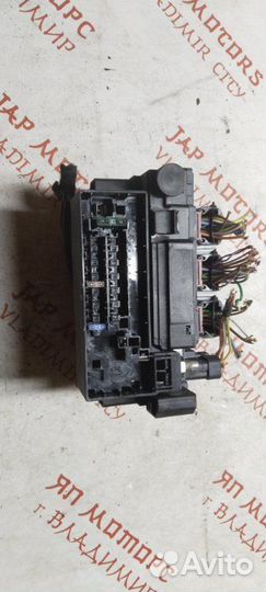 Блок предохранителей салонный Citroen C4 B7