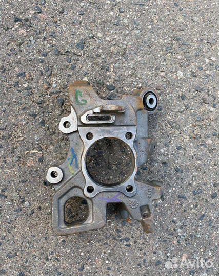 Задний кулак Lincoln navigator 14-17