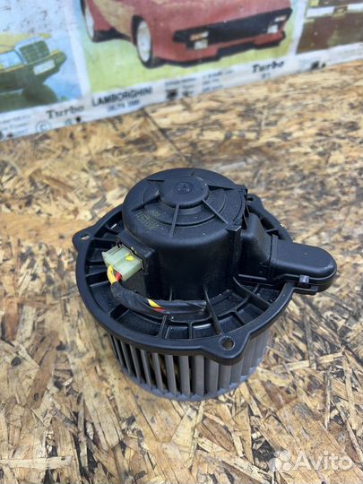 Моторчик печки оригинал Киа Соул 1 AM