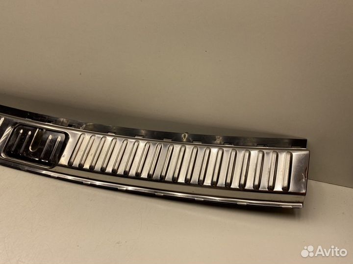 Обшивка багажника Volkswagen Touareg 2010-2018