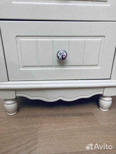 Угловой письменный стол