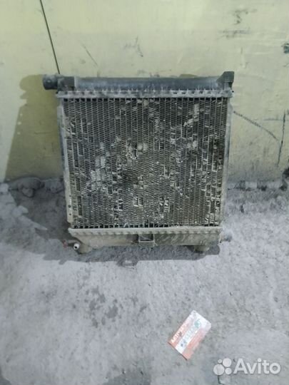 Радиатор mercedes 190