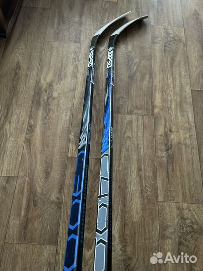 Клюшка хоккейная