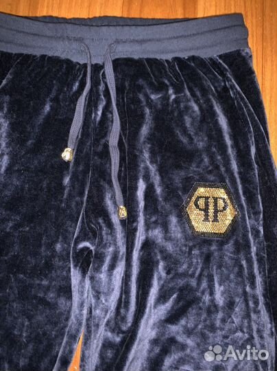 Спортивный костюм женский