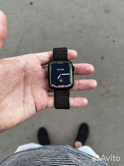 Часы apple watch 7 45 mm nike