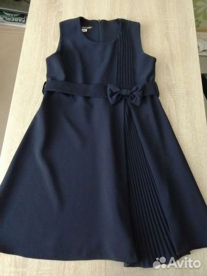 Платье для девочки на праздник и в школу