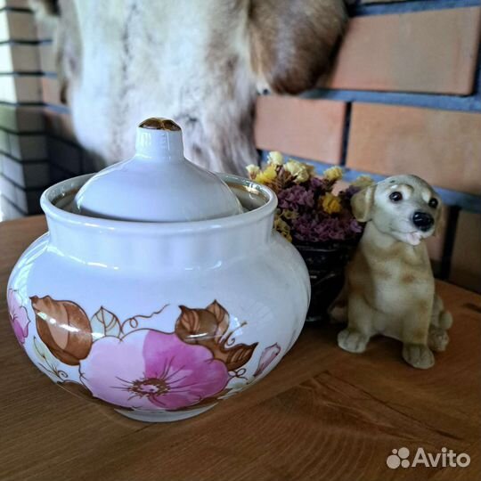 Чайный сервиз СССР с милым цветочным рисунком