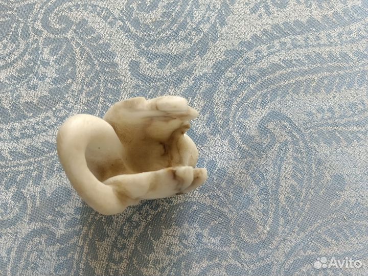 Статуэтка лебедь