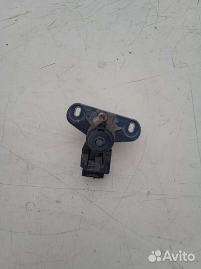 Замок багажника Opel Vectra b Опель вектра б