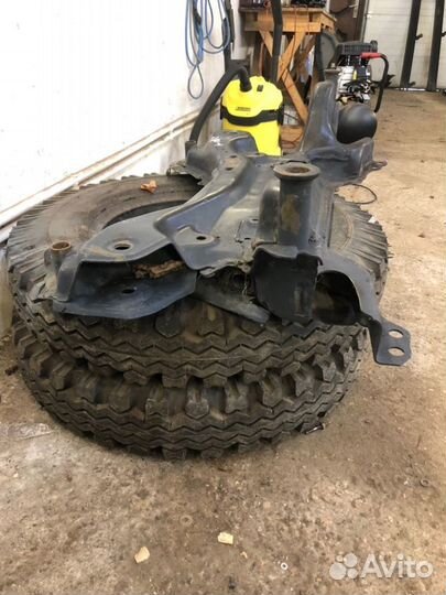 Подрамик передний Toyota RAV4 xa30