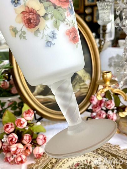 Ваза (молочное стекло) винтаж (2шт)