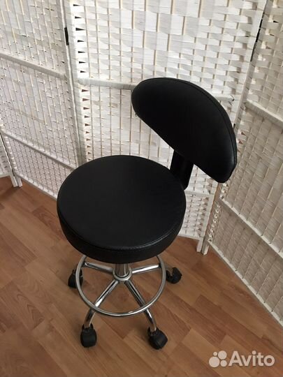 Кресло дерматин