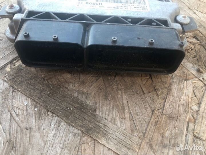 Блок управления двигателем Volkswagen Tiguan cdab