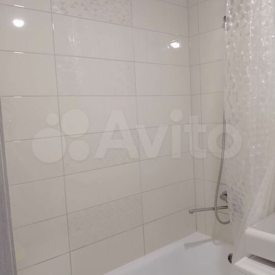 4-к. квартира, 82 м², 2/10 эт.