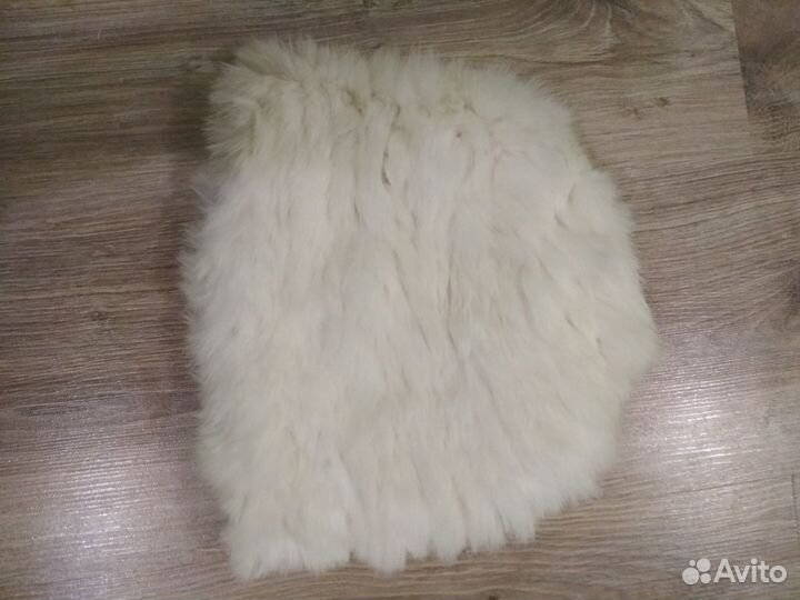 Шапка из меха кролика, вязанная