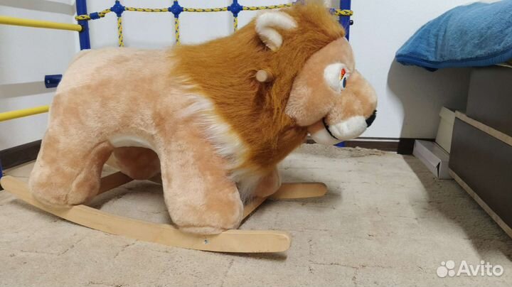 Лев Качалка