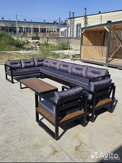 Диван для дачи уличный